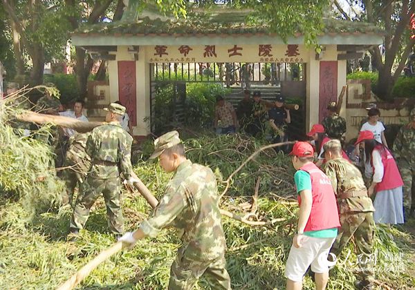 厦门海沧抗击台风莫兰蒂:干群一心众志成城携