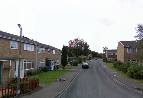 事件发生地桑德赫斯特小镇(网页截图)