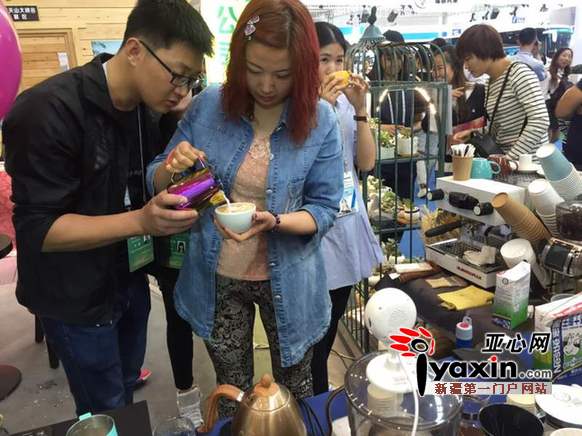 亚欧博览会汽车生活馆火爆全场,真的是赚呆了