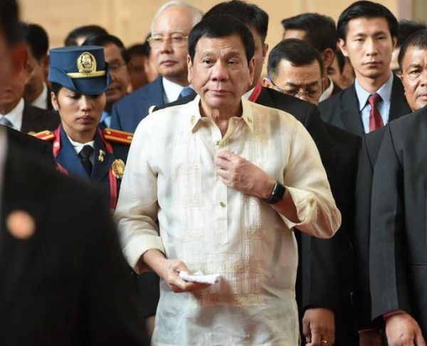 西方投资者撤出菲律宾 杜特尔特称加强与中俄