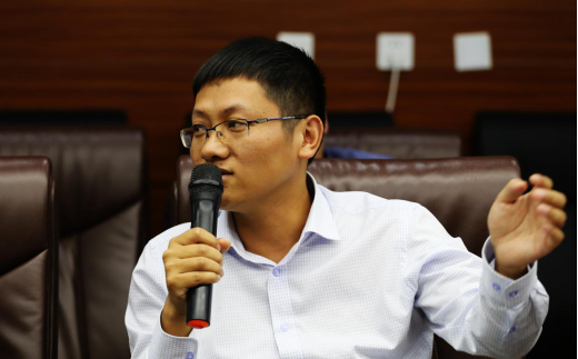 （吉利新能源营销公司副总经理兼集团总裁助理徐安）