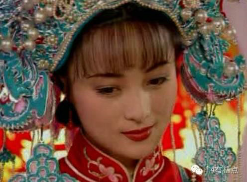 掀盖头瞬间:赵薇最经典,蒋勤勤美哭!