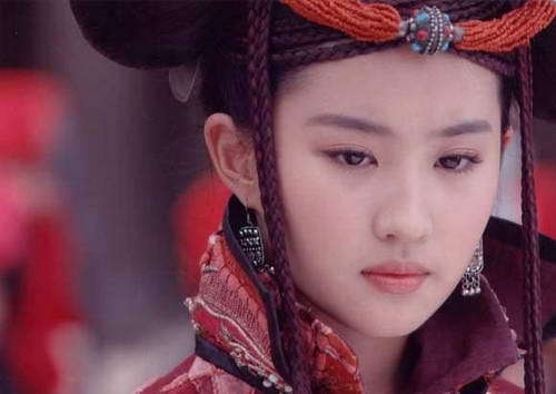 影剧中的绝色苗疆女子 最美不是刘亦菲