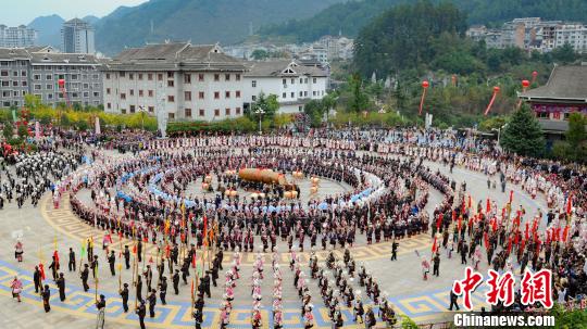 中国·剑河仰阿莎文化节引数万海内外宾朋