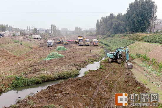 贾鲁河整治工程正在抓紧施工中