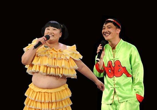 胖丫自己说过:18岁以前一直都很苗条,不知道什么原因,突然就发胖了.