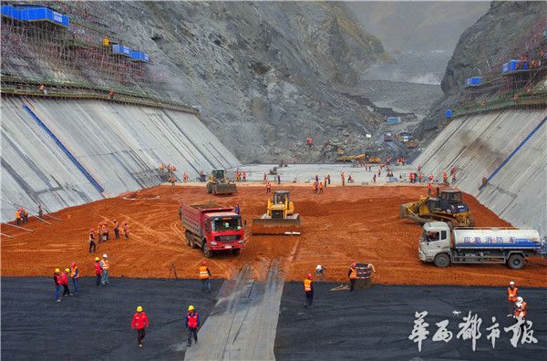 两河口水电站启动大坝心墙填筑 填筑总量相当于6个鸟巢_凤凰资讯