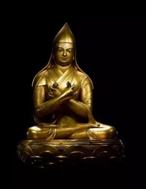 铜鎏金哲布尊丹巴像扎那巴扎尔，蒙古十七世纪，高52厘米，直径37厘米。图片：致谢中国嘉德拍卖行