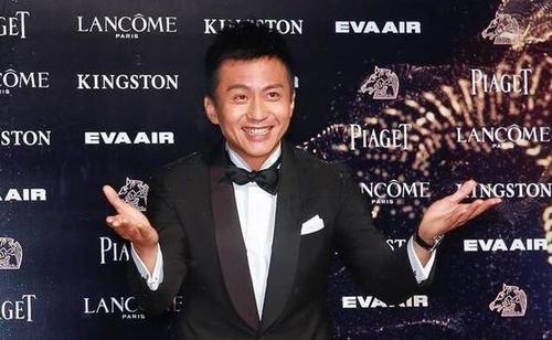 邓超19岁专业考影片曝光!婴儿肥模样超呆萌