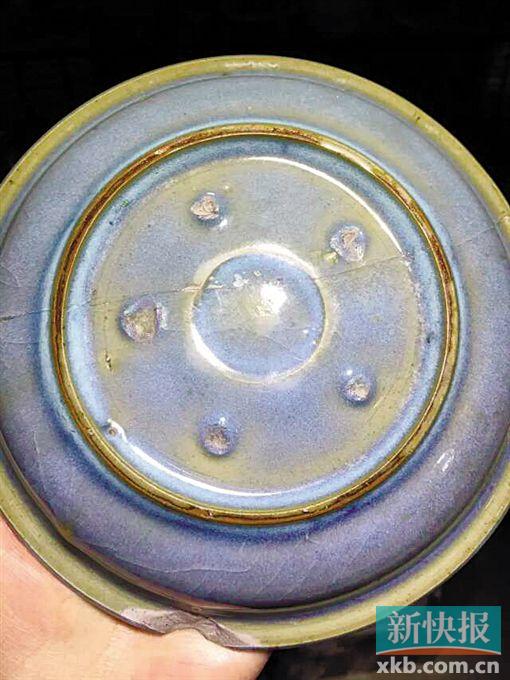 ■选择标本的时候尽量选择“有天有地”,也即是说有口沿有底足,这样信息量完整丰富,具有代表性。