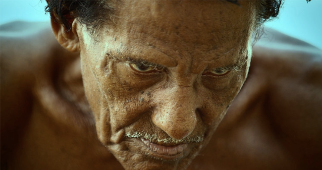 他们为潜得更深把耳膜戳破，一生都和海水打交道


