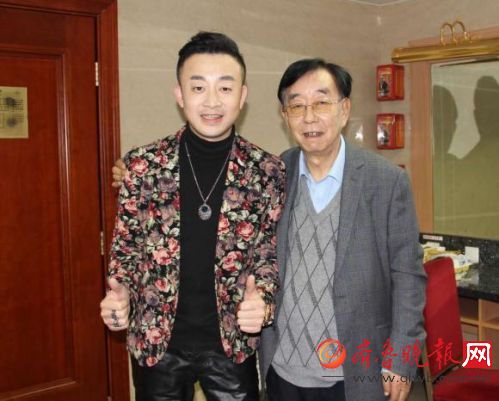 何军向经典致敬 《猪八戒之歌》唱响人民大会