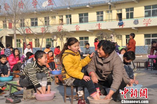 南人口学校_人口普查图片(3)
