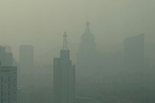 外媒:科学家解开伦敦“杀人雾”之谜 将有助中国治霾