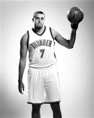 首钢敲定莫里斯替身