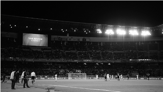 足球比赛史上首次录像回放C罗就是受益者