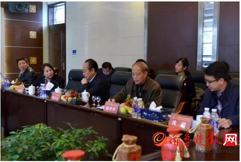 酒鬼酒举办内参酒与高度柔和红坛酒鉴评会