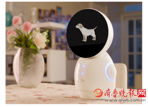 机器人课外辅导不再痴人说梦 小忆机器人以爱施教更快乐