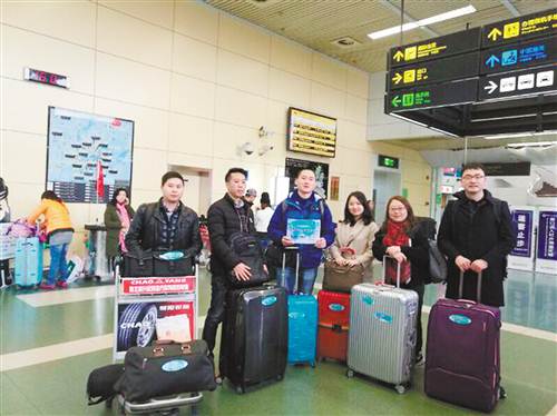 重庆记者启程赴台湾寻找“逐梦他乡重庆人”。伊永军 摄
