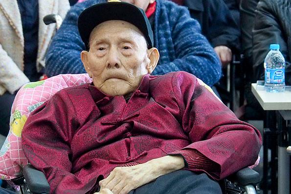 篮球泰斗李震中去世享年百岁,曾被姚明称为祖