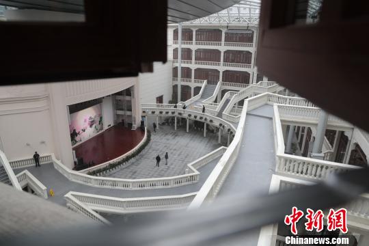 “全新起航”的上海大世界将于3月31日正式对外开放。张亨伟 摄