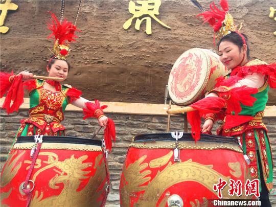 黄河奇峡·花漾什川文旅节启幕 农民“达人秀”组团迎客