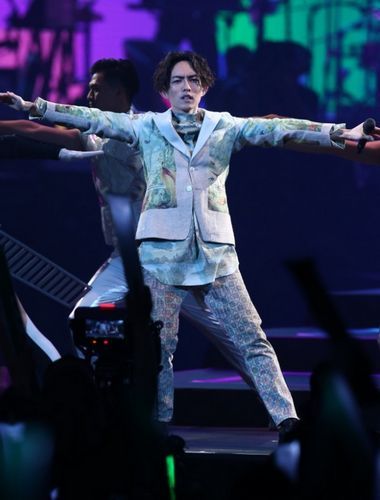 林宥嘉带着老婆演出 邓紫棋同天也开唱