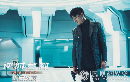 《逆时营救》上映十天热爆 获赞中国最好的科幻片