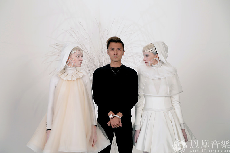 谢霆锋国语单曲《放肆》MV首播上线 意象手法