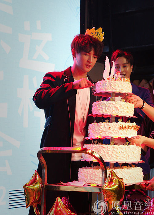 张远最近的歌曲 3279b152-30e8-42ce-bd61-9867a904345f_size114_w500_h697.jpg