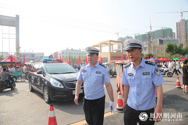 高考第一天 商丘交警支队全力做好道路交通安保工作 河南频道 凤凰网