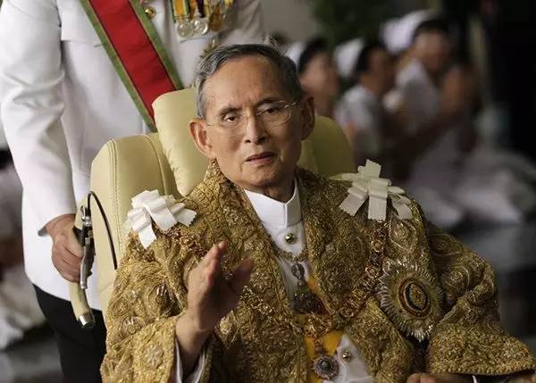 普密蓬国王--泰国人的皇上大帝父亲…-中