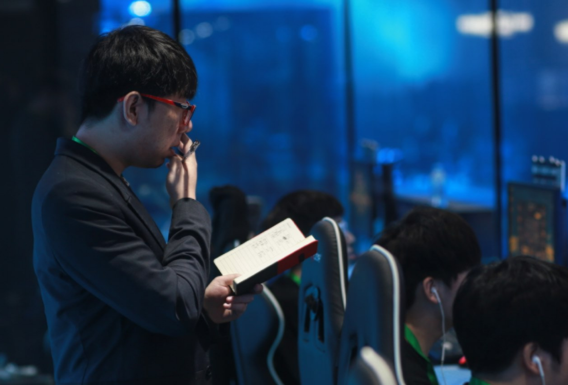 专访JakeyLove:今天表现不算好 很想打EDG_|