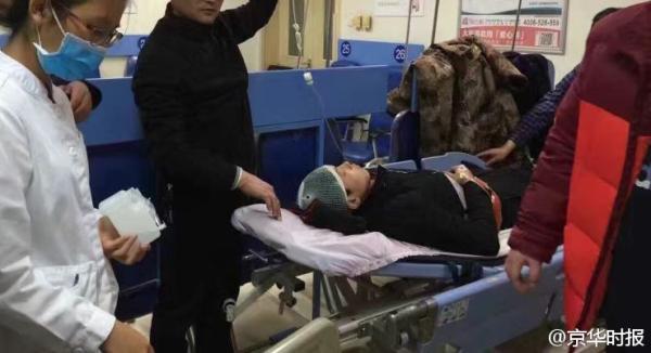 北京一快递员被收件人打伤头部 陷入昏迷(图)