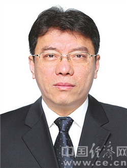 人民日报社计划财务部副主任,挂任广西来宾市委常委,市人民政府副市长