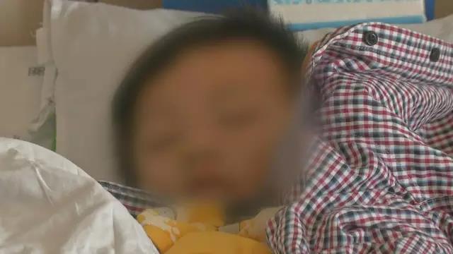 广州5岁娃幼儿园内手指被碾断老师去寺庙放生祈福求原谅