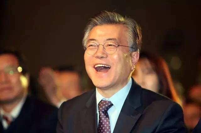 要想竞选韩国总统,潘基文必须翻过这“三座大山”