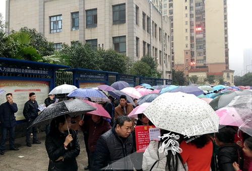 渝北本月开展多场春风行动 就业岗位送到家门