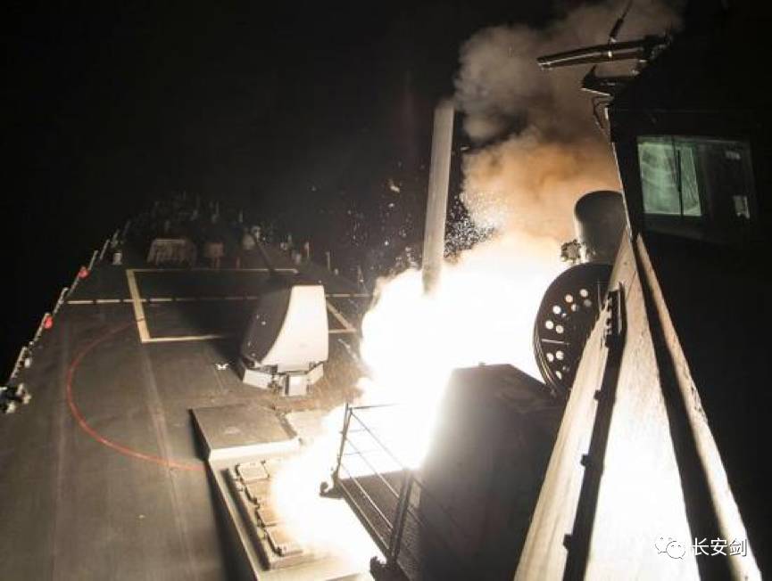 美国59枚导弹射向叙利亚，想要实现“一箭五雕”？