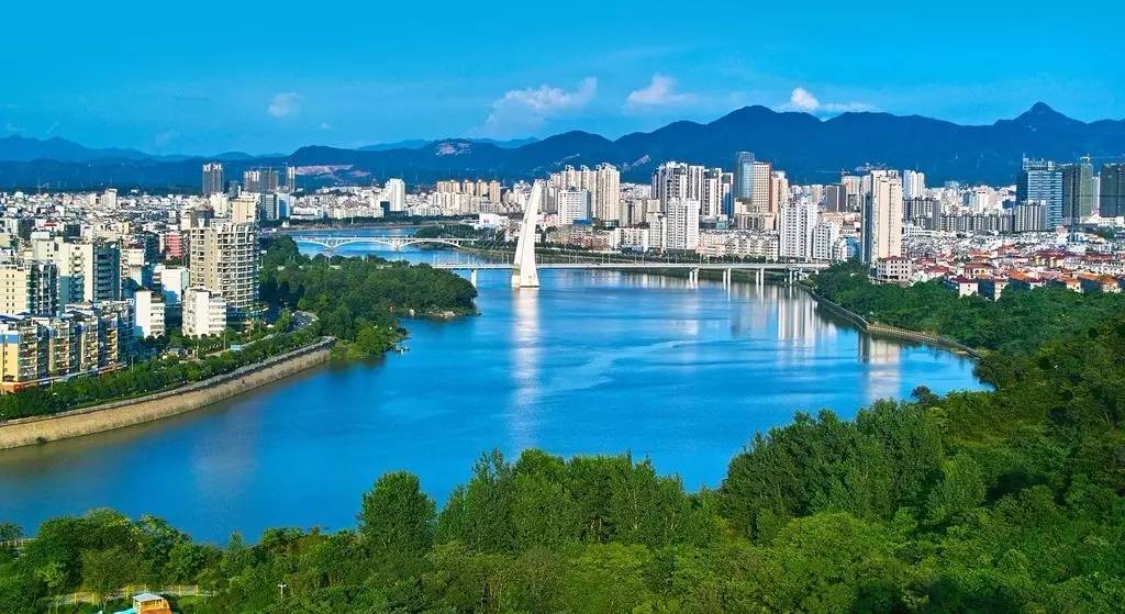 gdp增速_2019宜春gdp(3)