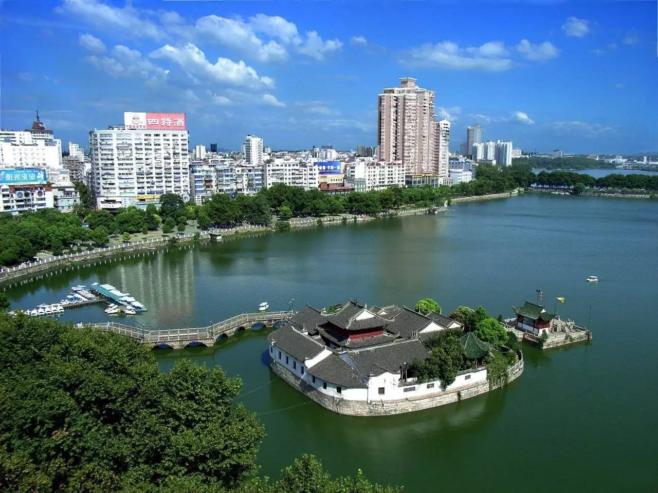 gdp增速_2019宜春gdp(2)