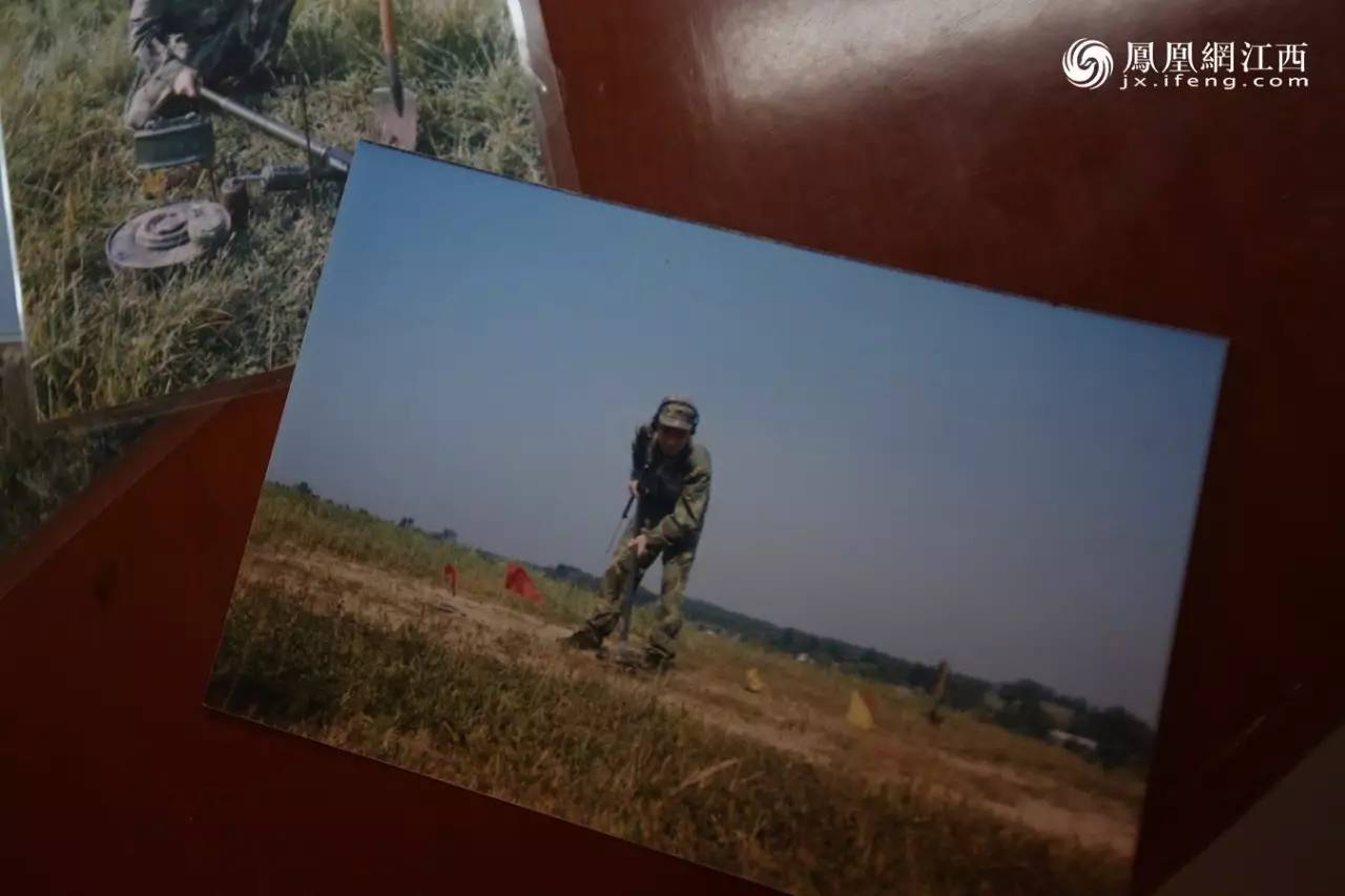 凤见第98期：揭秘现实版“拆弹专家”