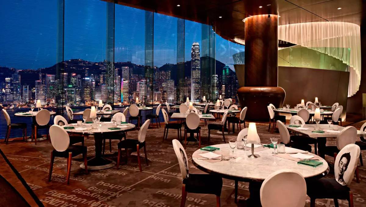 下榻香港半岛酒店,领略过嗜住