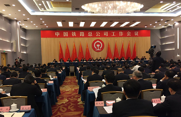 高铁在西方比较奢侈,为啥中国人人坐得起?