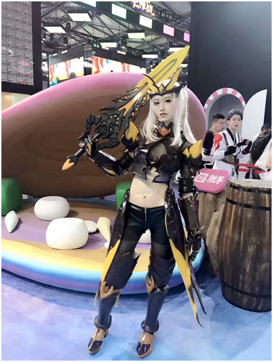 美女云集 触手直播承包了Chinajoy首日所有镜头