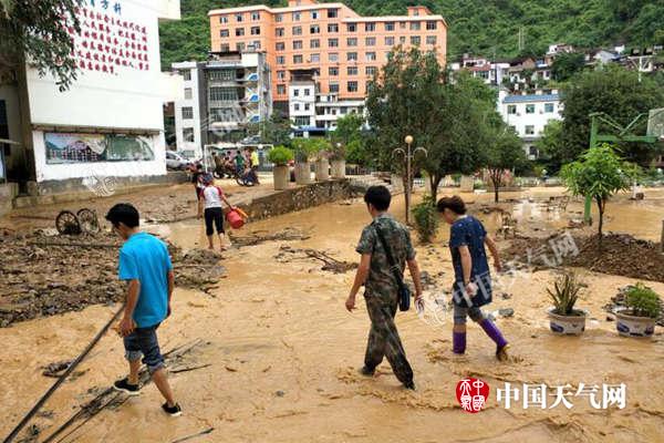 四川盆地开启新一轮降雨北方湿凉接管