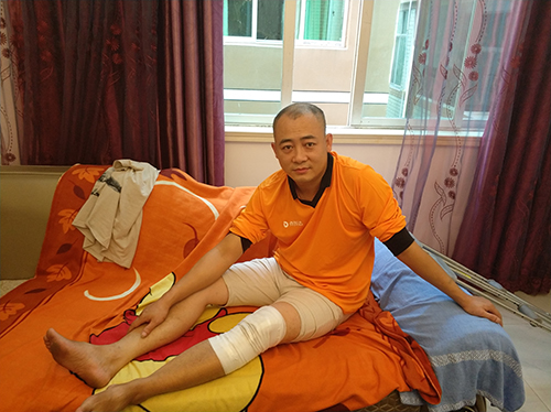 点我达温州骑手送单途中,见义勇为救80岁老人