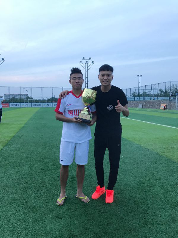 2017年青岛城市足球联赛决赛:天赢斩获冠军