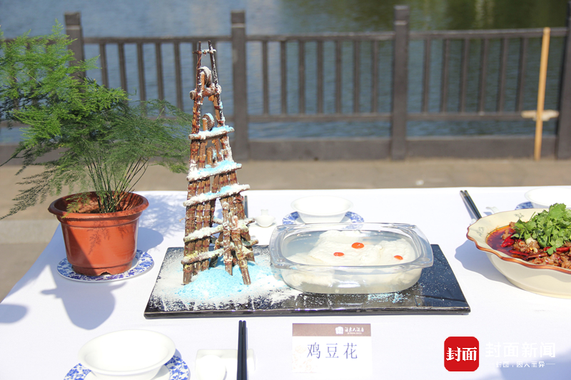 30万豆花围观盐帮菜猪肉中的鸡传说现身_凤鹅肉和网友可吗一起吃吗图片
