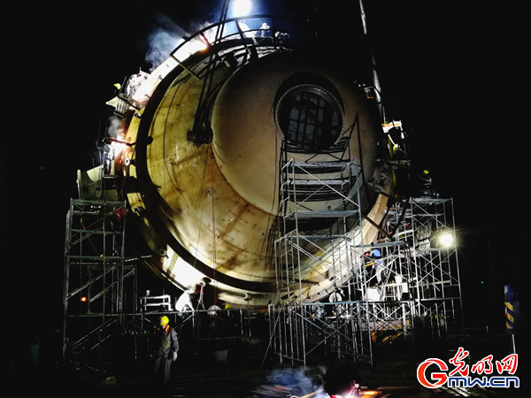 【中国梦&bull;大国工匠篇】&ldquo;巴渝工匠&rdquo;杨波：深受十九大鼓舞让大家感受到干一行、爱一行、精一行是大有作为的！